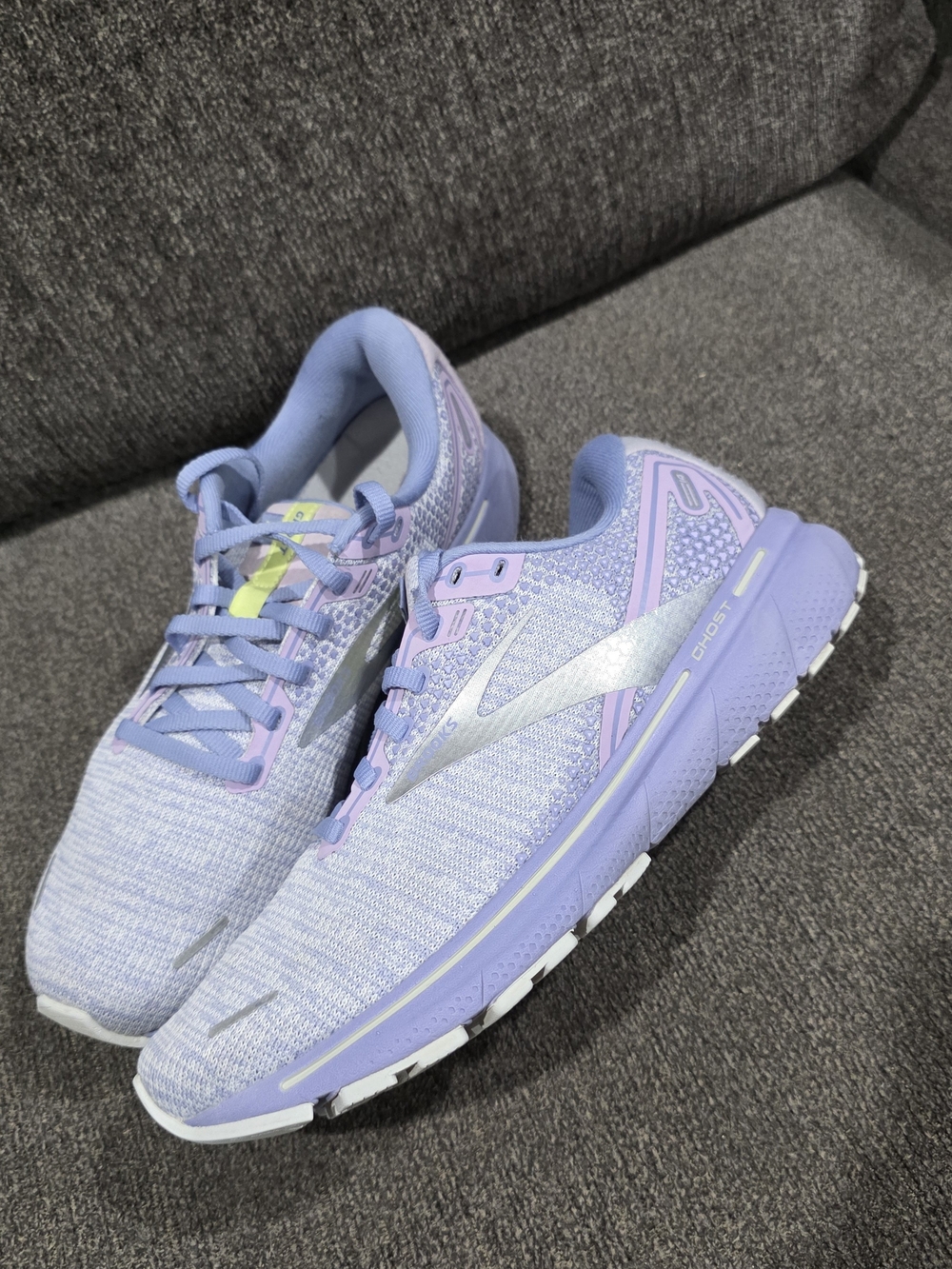Brooks Ghost Women's Running Shoes - Lavender / Silver - Picture 9 of 10